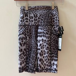 Yogalicious Lux High-Rise Biker Shorts Women’s Size XS Leopard Print Side Pocket
